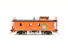 Load image into Gallery viewer, HO Brass PFM - SKI CV- Central Vermont Wood Caboose Factory Painted