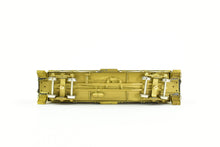 Load image into Gallery viewer, HO Brass OMI - Overland Models, Inc. GN - Great Northern "Bay Window" Wooden Caboose No. X-320