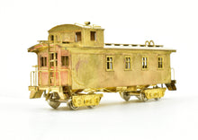 Load image into Gallery viewer, HO Brass LMB CB&Q - Burlington Route Wood Caboose