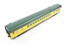 Load image into Gallery viewer, HO Brass Railway Classics C&NW - Chicago and North Western "400" 48-Seat Coach with Stewardess Compartment FP 3401
