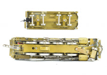 Load image into Gallery viewer, HO Brass Hallmark Models IC - Illinois Central 2-8-0 Steam Locomotive