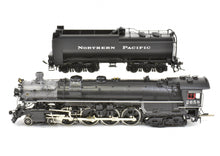 Load image into Gallery viewer, HO Brass W&R Enterprises NP - Northern Pacific Class A-2 4-8-4 W/Wilson FWH FP No. 2658