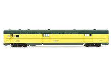 Load image into Gallery viewer, HO Brass Railway Classics C&NW - Chicago and North Western "400" Baggage 15' Mail RPO Car FP #8202