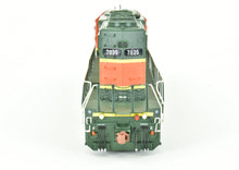 Load image into Gallery viewer, HO ScaleTrains "Rivet Counter" BNSF - Burlington Northern Santa Fe SD40-2 Phase IIc1 No. 7035 W/ ESU DCC & Sound