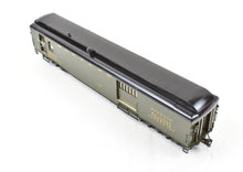 Load image into Gallery viewer, HO Brass CON TCY - The Coach Yard No. 1293 ATSF - Santa Fe Heavyweight Baggage Express FP No. 2086