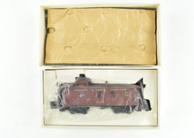 Load image into Gallery viewer, HO Brass Trains Inc. C&NW - Chicago & North Western Wood Caboose Custom Painted