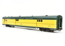 Load image into Gallery viewer, HO Brass Railway Classics C&NW - Chicago and North Western "400" Baggage 15' Mail RPO Car FP #8202
