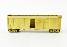 Load image into Gallery viewer, HO Brass Pecos River Brass ATSF - Santa Fe Bx-6 Boxcar Without Panels