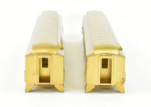 Load image into Gallery viewer, HO Brass Lambert #840 ATSF - Santa Fe Pair of Heavyweight Coaches Without Trucks