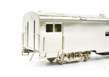 Load image into Gallery viewer, HO Brass Hallmark Models ATSF - Santa Fe 3482 Baggage Dorm Lounge
