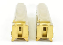 Load image into Gallery viewer, HO Brass Lambert #840 ATSF - Santa Fe Pair of Heavyweight Coaches Without Trucks