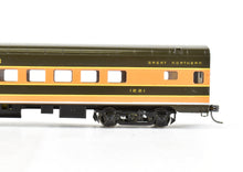 Load image into Gallery viewer, HO Brass Oriental Limited GN - Great Northern Streamlined "Empire Builder" 1221-1226 Coach Unskirted Pro-Painted