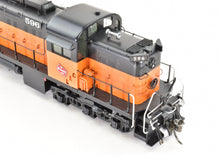 Load image into Gallery viewer, HO Brass CON DVP - Division Point MILW - Milwaukee Road Alco RSC-2 Factory Painted DCC & Sound