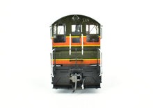 Load image into Gallery viewer, HO Brass Oriental Limited GN - Great Northern EMD SW-8 800HP Switcher Pro Custom Painted