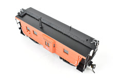 Load image into Gallery viewer, Copy of HO Brass OMI - Overland Models, Inc. MILW - Milwaukee Road Bay Window Caboose With Small Intermediate Ribs Pro-Painted