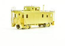 Load image into Gallery viewer, HO Brass OMI - Overland Models, Inc. GN - Great Northern Steel Caboose Nos. X256-268, 1945 Era
