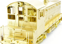 Load image into Gallery viewer, HO Brass Oriental Limited Various Roads EMD SW-8 800HP Diesel Switcher