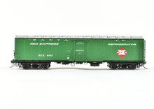 Load image into Gallery viewer, HO Brass CON TCY - The Coach Yard REA - Railway Express Agency Express Refrigerator Car FP No. 4002