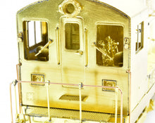 Load image into Gallery viewer, HO Brass OMI - Overland Models Inc. MILW - Milwaukee Road Fairbanks Morse FM H-12-44 Locomotive