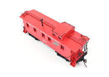 Load image into Gallery viewer, HO Brass DVP - Division Point C&NW - Chicago & North Western Standard Way Car Cupola Type FP
