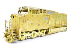 Load image into Gallery viewer, HO Brass OMI - Overland Models, Inc. ATSF - Santa Fe EMD Dash 8-40CW Gull Wing Cab