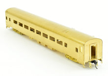 Load image into Gallery viewer, HO Brass The Palace Car Company GN - Great Northern Rebuilt Coach 1147 Custom Painted