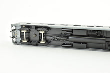 Load image into Gallery viewer, HO Brass CON Key Imports "Custom Series" NYC - New York Central 1940 20th Century Limited Dreyfuss Hudson and 6 Car Passenger Set