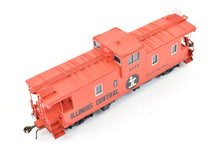 Load image into Gallery viewer, HO Brass CON OMI - Overland Models, Inc. IC - Illinois Central Extended Vision Centrallia Shops Caboose Pro-Painted
