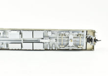 Load image into Gallery viewer, HO Brass Shoreham Shops CB&Q- Burlington Twin Cities Zephyr 48 Seat Diner "Silver Feast" FP