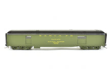 Load image into Gallery viewer, HO Brass Hi-Country Brass ATSF - Santa Fe Baggage Express #257 Pro-Finished as No. 1906
