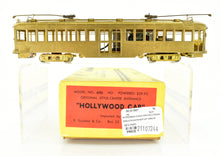 Load image into Gallery viewer, HO Brass Suydam PE - Pacific Electric Hollywood Car Original Style Center Entrance