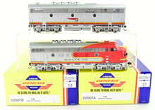 Load image into Gallery viewer, HO Athearn Genesis ATSF - Santa Fe EMD F3A/F3B Set #21L and 21AHO Athearn Genesis ATSF - Santa Fe EMD F3A/F3B Set #21L and 21A