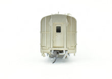 Load image into Gallery viewer, HO Brass Shoreham Shops CB&Q- Burlington Twin Cities Zephyr 48 Seat Diner "Silver Feast" FP