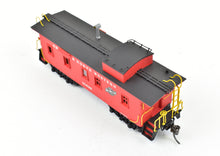Load image into Gallery viewer, HO Brass OMI - Overland Models, Inc. C&NW - Chicago & North Western Wood Caboose CP