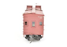 Load image into Gallery viewer, HO Brass Key Imports ATSF - Santa Fe Open Air Seats "Hollywood" Caboose Pro Painted No. 951