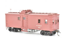 Load image into Gallery viewer, HO Brass Key Imports ATSF - Santa Fe Open Air Seats "Hollywood" Caboose Pro Painted No. 951