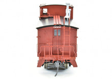 Load image into Gallery viewer, HO Brass W&R Enterprises NP - Northern Pacific 24' Wood Caboose #1200 Series Version 1 Painted