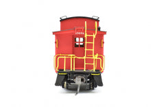 Load image into Gallery viewer, HO Brass OMI - Overland Models, Inc. C&NW - Chicago & North Western Wood Caboose CP