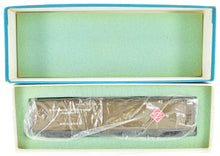 Load image into Gallery viewer, HO Brass- ambert REA - Railway Express Agency ATSF - Santa Fe Express Reefer Custom Painted