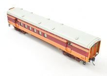 Load image into Gallery viewer, HO Brass PSC - Precision Scale Co. Milwaukee Road 1939 Hiawatha 60' Railway Post Office Car Factory Painted