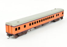 Load image into Gallery viewer, HO Brass NPP - Nickel Plate Products MILW - Milwaukee Road Hiawatha Coach FP