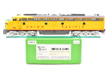 Load image into Gallery viewer, Wheel Wear: Almost none Noise: 4 of 10 - Moderate motor/gearbox noise  Operation: Runs well  Motor: Can Motor  Control: Analog – DC Only