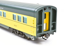 Load image into Gallery viewer, HO Brass Railway Classics C&NW - Chicago and North Western "400" 56-Seat Coach FP 3417