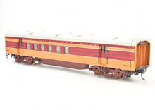 Load image into Gallery viewer, HO Brass PSC - Precision Scale Co. Milwaukee Road 1939 Hiawatha 60' Railway Post Office Car Factory Painted