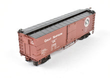 Load image into Gallery viewer, HO Brass NPP - Nickel Plate Products GN - Great Northern 40' Boxcar Custom Painted No. 7302