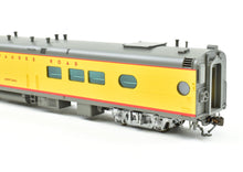 Load image into Gallery viewer, HO Brass CON Railway Classics MILW - Milwaukee Road Business Car Montana 1957 Factory Painted