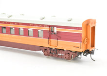 Load image into Gallery viewer, HO Brass PSC - Precision Scale Co. Milwaukee Road 1939 Hiawatha 60' Railway Post Office Car Factory Painted