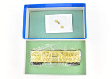 Load image into Gallery viewer, HO Brass Pecos River Brass ATSF - Santa Fe Sk-Q Stock Car with Replacement Kadee Trucks