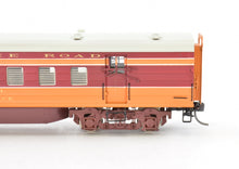 Load image into Gallery viewer, HO Brass PSC - Precision Scale Co. Milwaukee Road 1939 Hiawatha 60' Railway Post Office Car Factory Painted