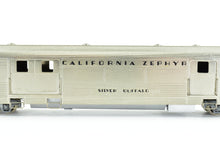 Load image into Gallery viewer, HO Brass NPP - Nickel Plate Products CB&Q - Burlington Route WP & D&RGW California Zephyr Dome-Observation Baggage Set